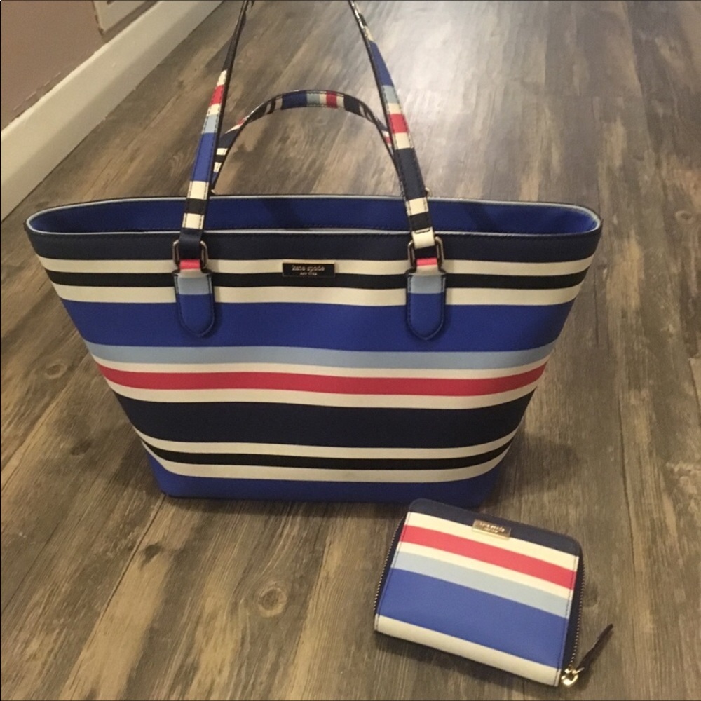Kate Spade Purse and matching Wallet.